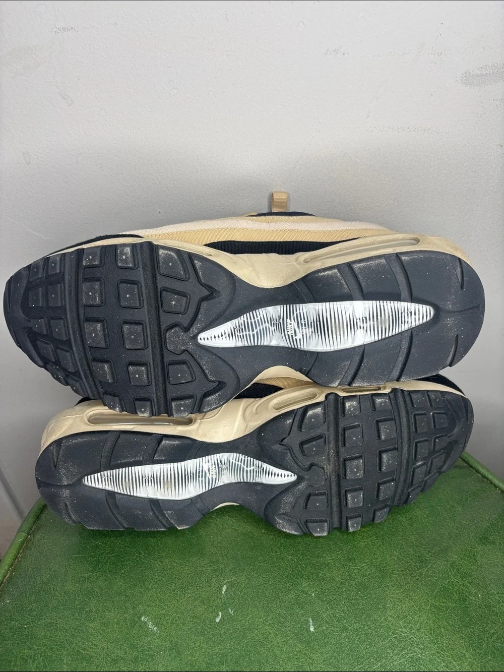 NIKE AIR MAX 95 ID BY NIKE ID TAN BLACK MENS  RUNNING SHOes Sz 10